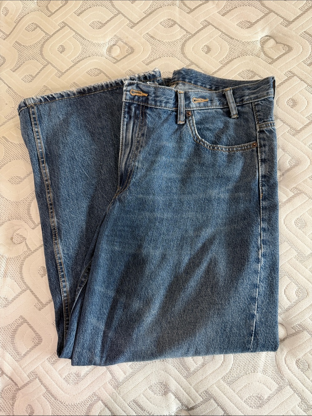 Women's Zara Jeans Cross Over Waist size 8